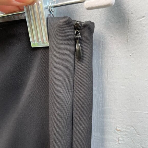 Moschino Black  Slim Crop Pants, size 8 (fits small) - Picture 6 of 10